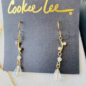 Vintage Cookie Lee drop crystal earrings